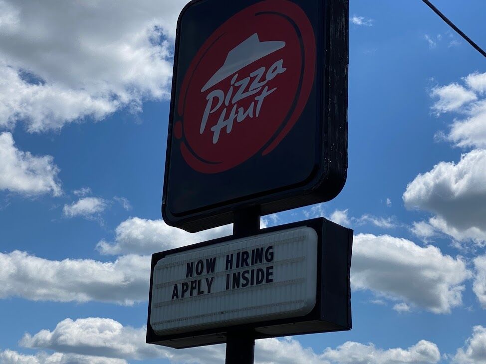 hiring pizza hut